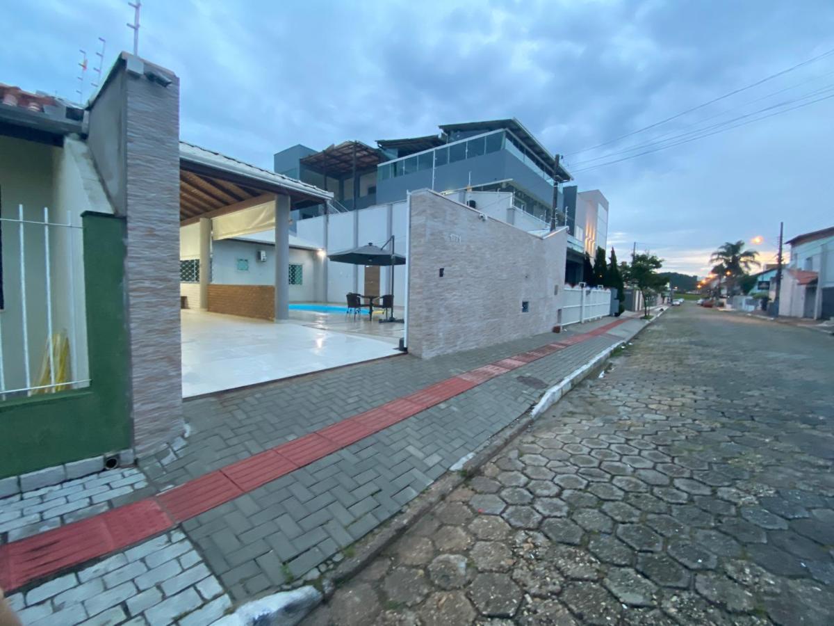 Casa No Centro De Balneario Camboriu Βίλα Εξωτερικό φωτογραφία